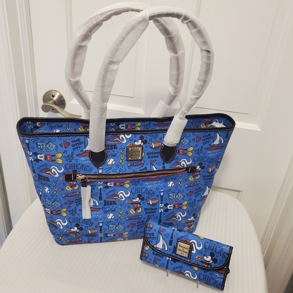 NWT Disney Dooney & Bourke "Chicago" Shopper Tote & Wallet Set, collector's